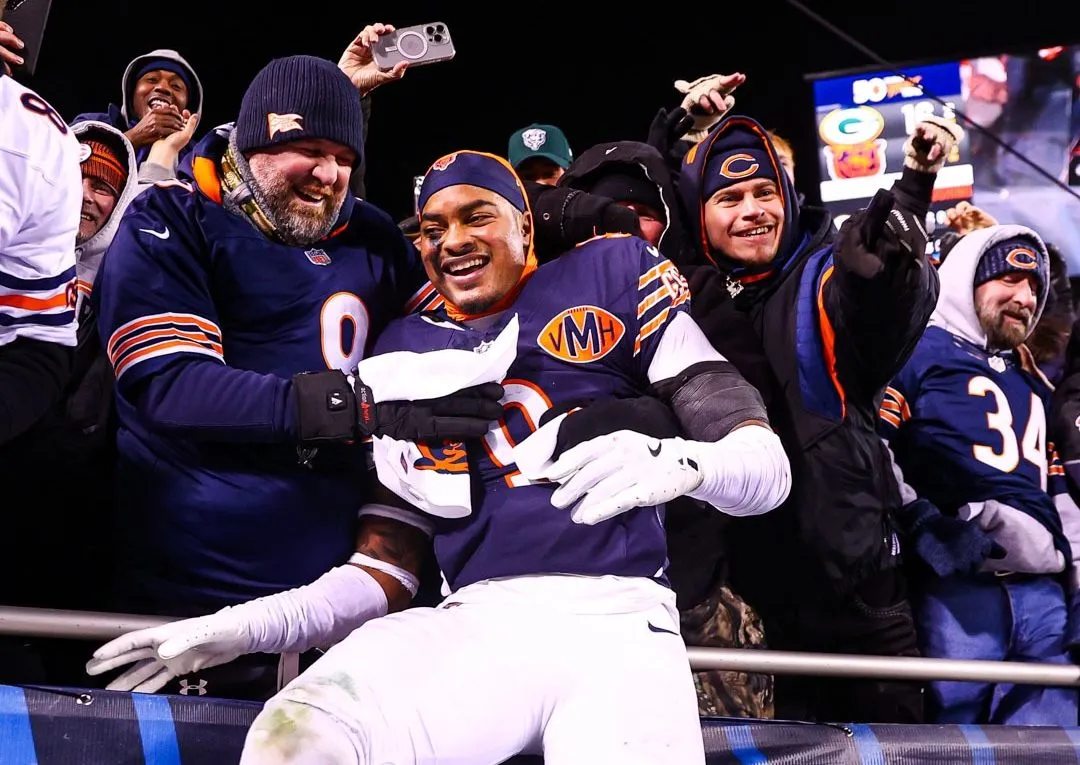 Los Chicago Bears se impusieron este sábado en tiempo extra 22-16 a los Chicago Bears para mantenerse en el liderato del Norte de la Conferencia Nacional