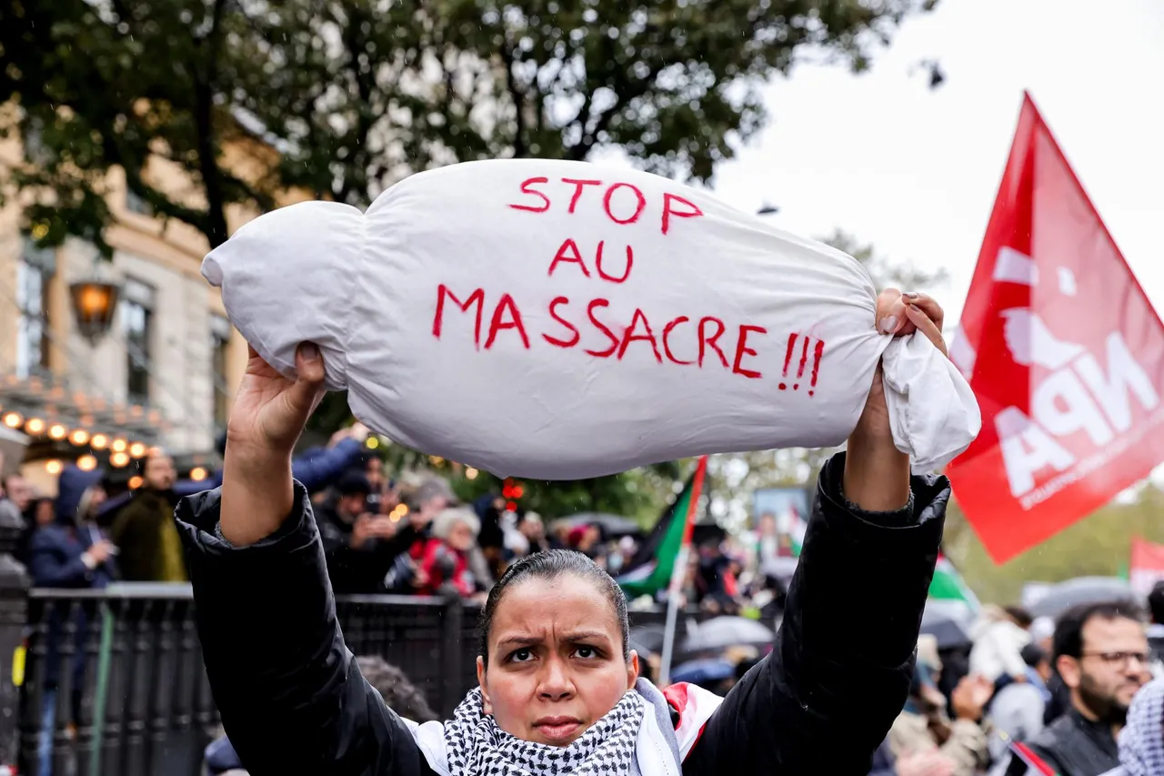 Protest in solidarity with Palestinians in Paris