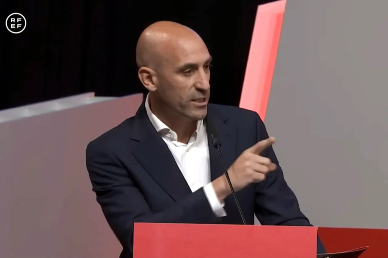 Luis Rubiales anuncia que no dimite como presidente de la RFEF