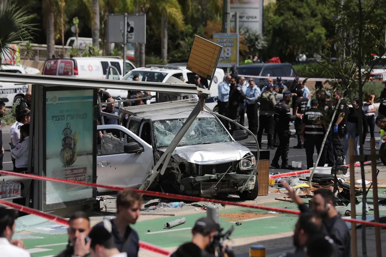 About 7 people injured after car ramming attack in Tel Aviv