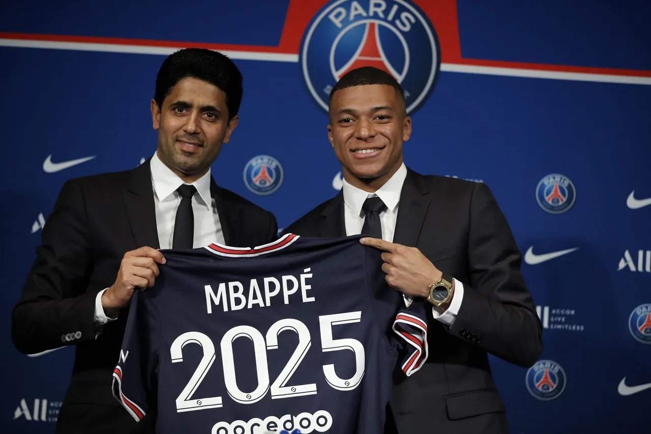 Mbappé se queda en París