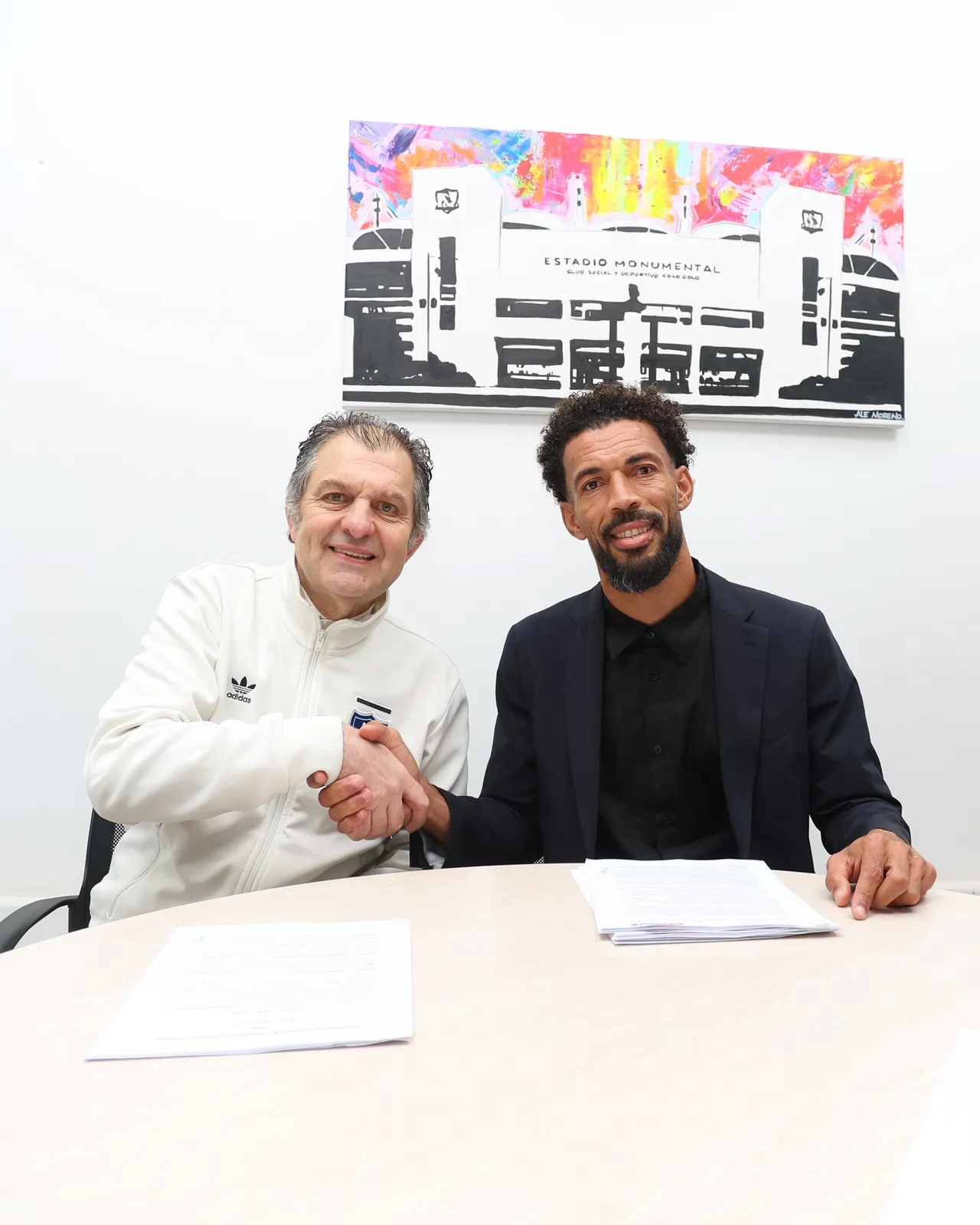 &#8216;Vozinha&#8217; firma contrato con Colo Colo