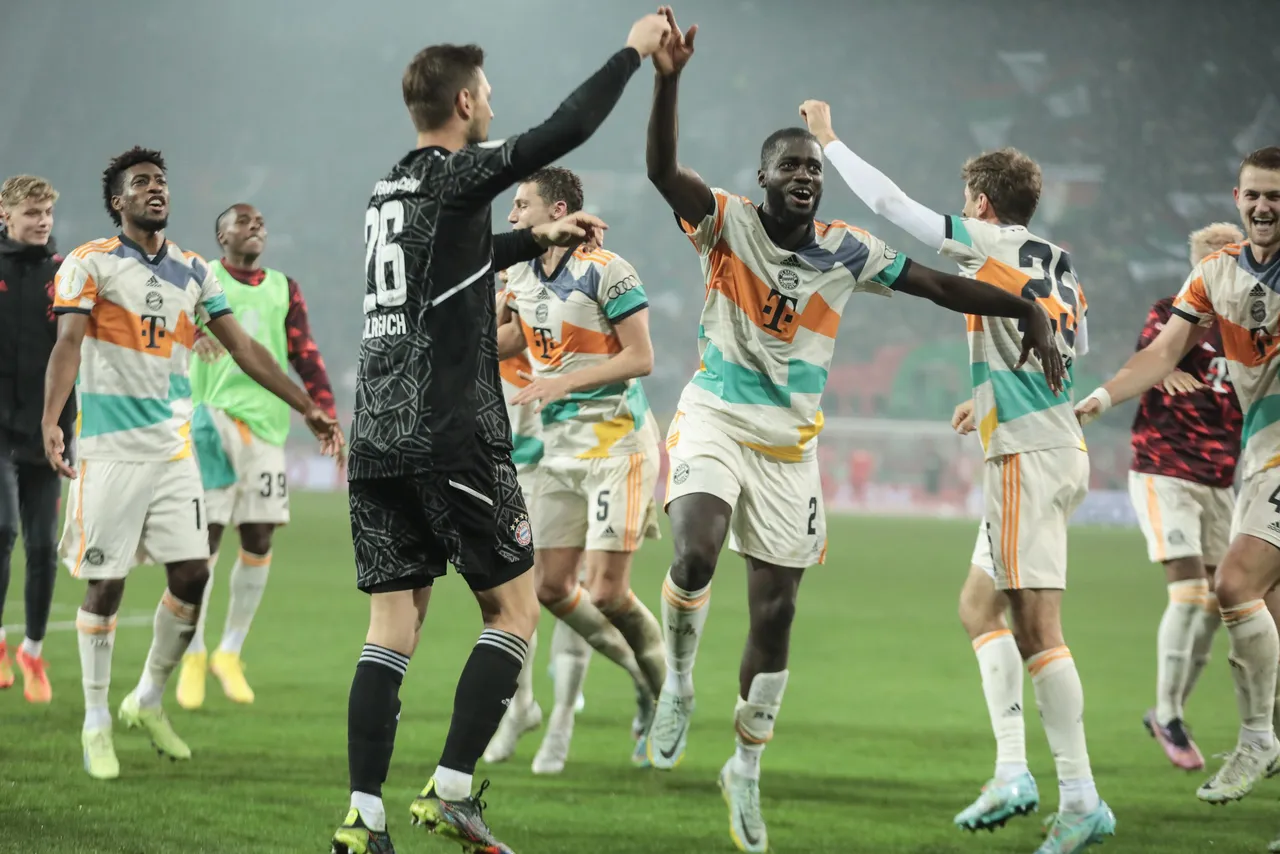 FC Augsburg vs FC Bayern Munich