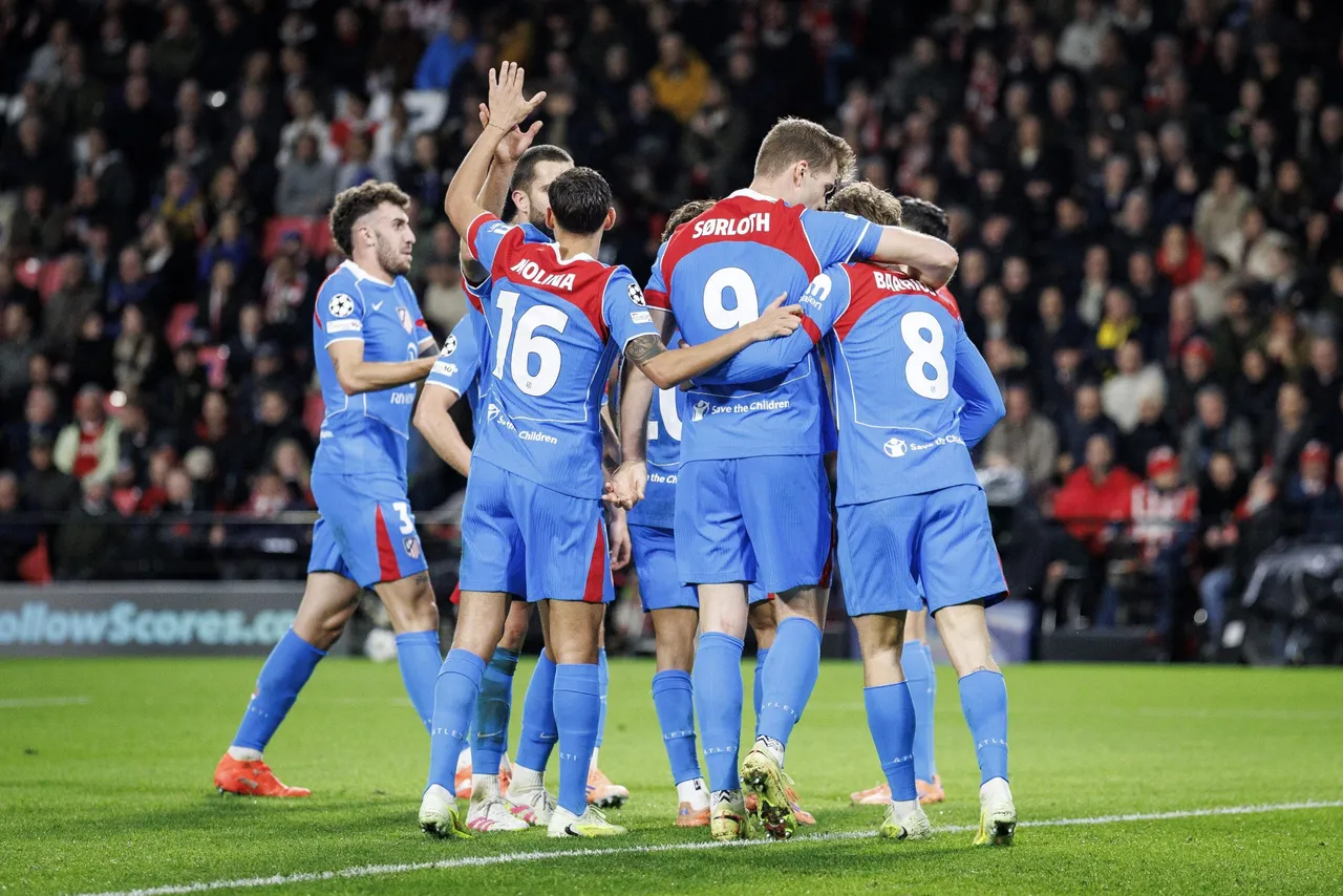 Atletico Madrid players celebrate the 3-1 goal by Alexander Sorloth during the UEFA Champions