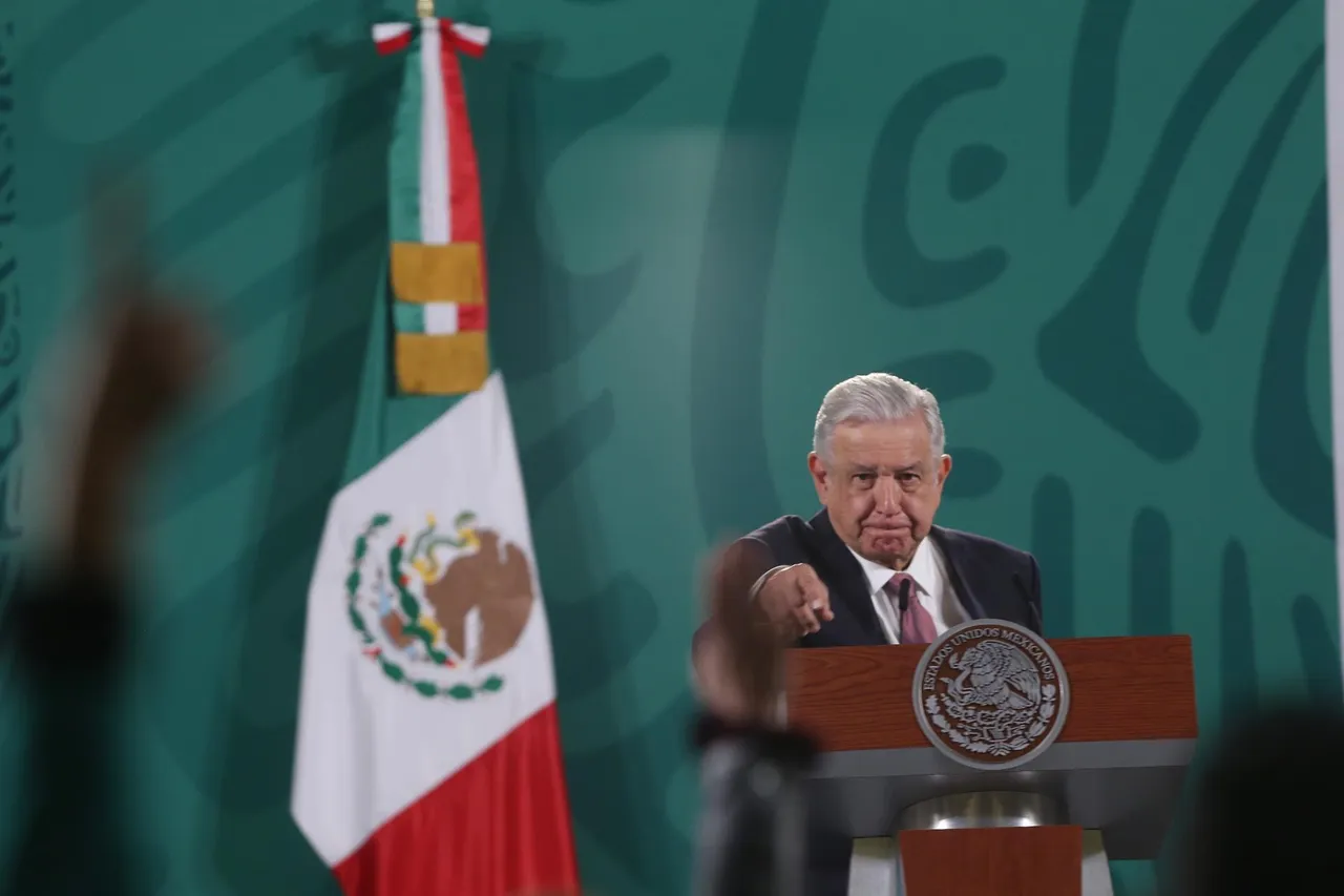 AMLO