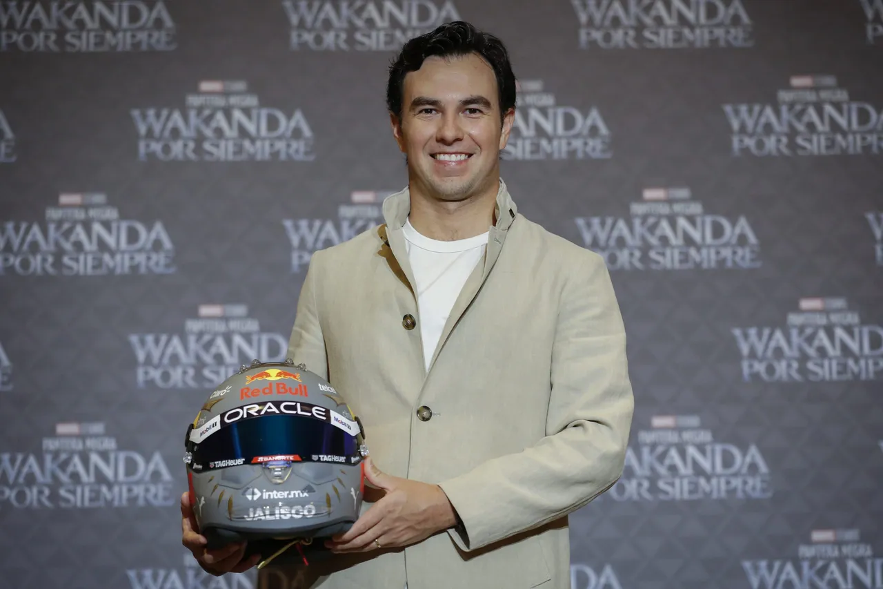 Sergio Pérez correrá el GP de Brasil con casco de &#8220;Pantera negra&#8221;