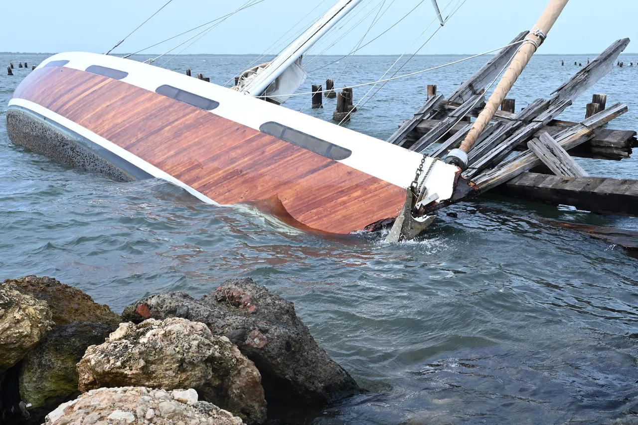 Al menos dos muertos por el devastador huracán Beryl en Jamaica