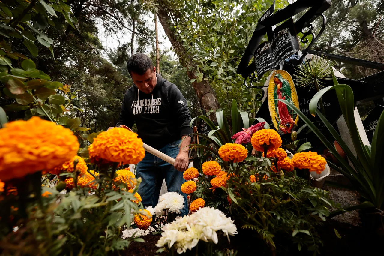 PANTEON DIA DE MUERTOS