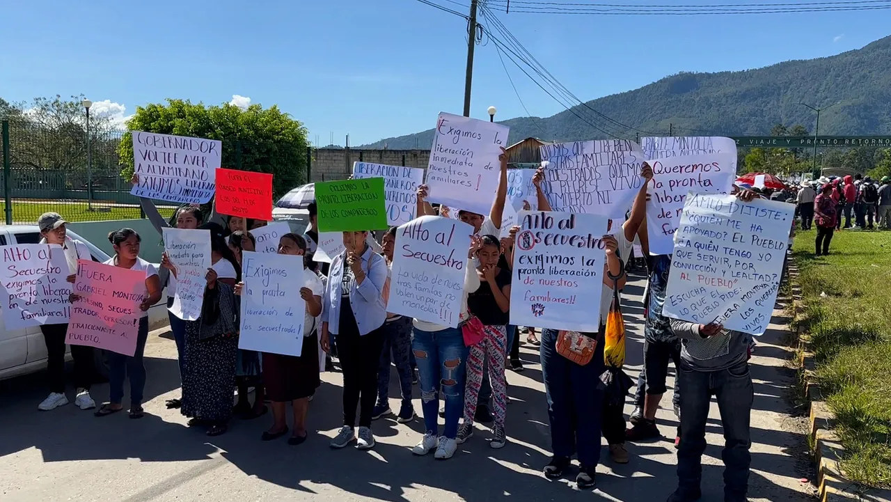 Indígenas protestan en el sur de México para exigir la liberación de líderes secuestrados