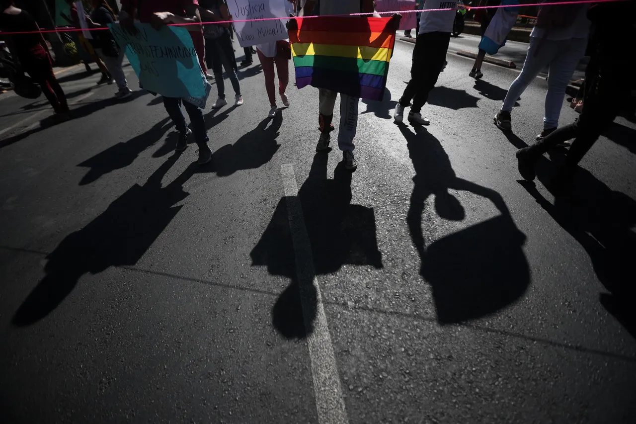 Marchan en Ciudad de México para exigir justicia para joven trans asesinada