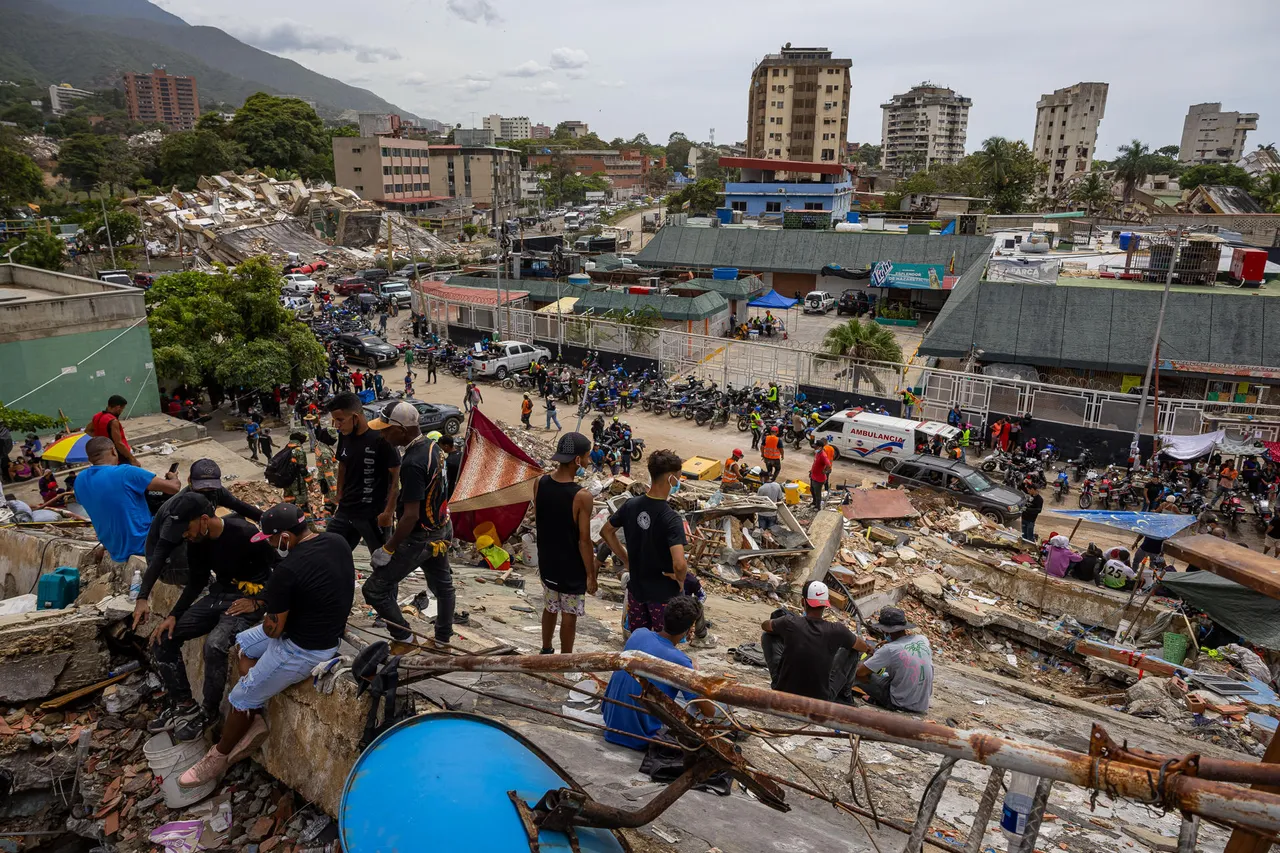 Aumenta a 2 mil 295 la cifra de muertos por los devastadores terremotos en Venezuela