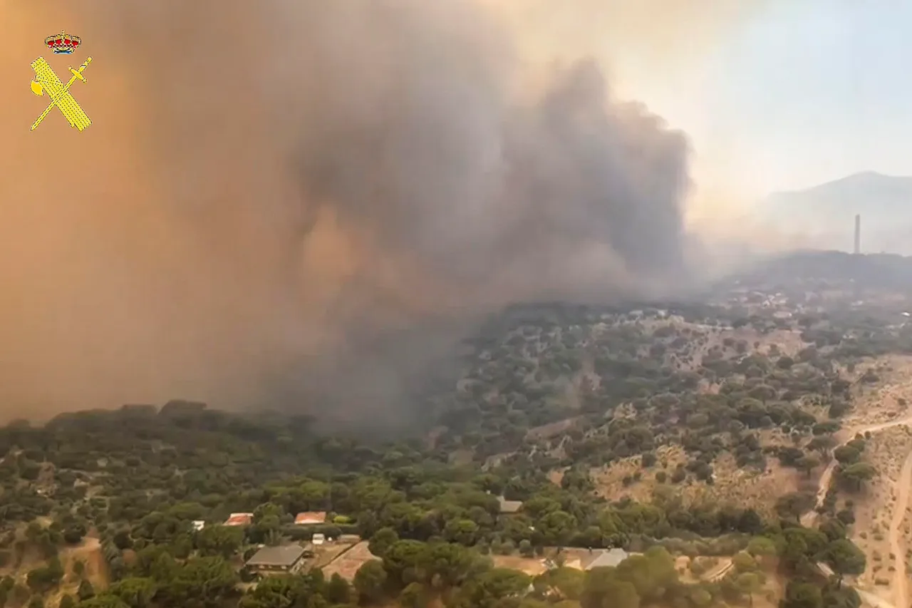 Más de 50 mil afectados en España por dos grandes incendios forestales