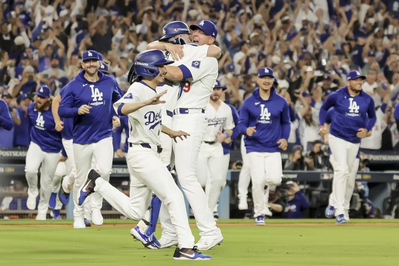 MLB NLCS Game 6 &#8211; New York Mets at Los Angeles Dodgers