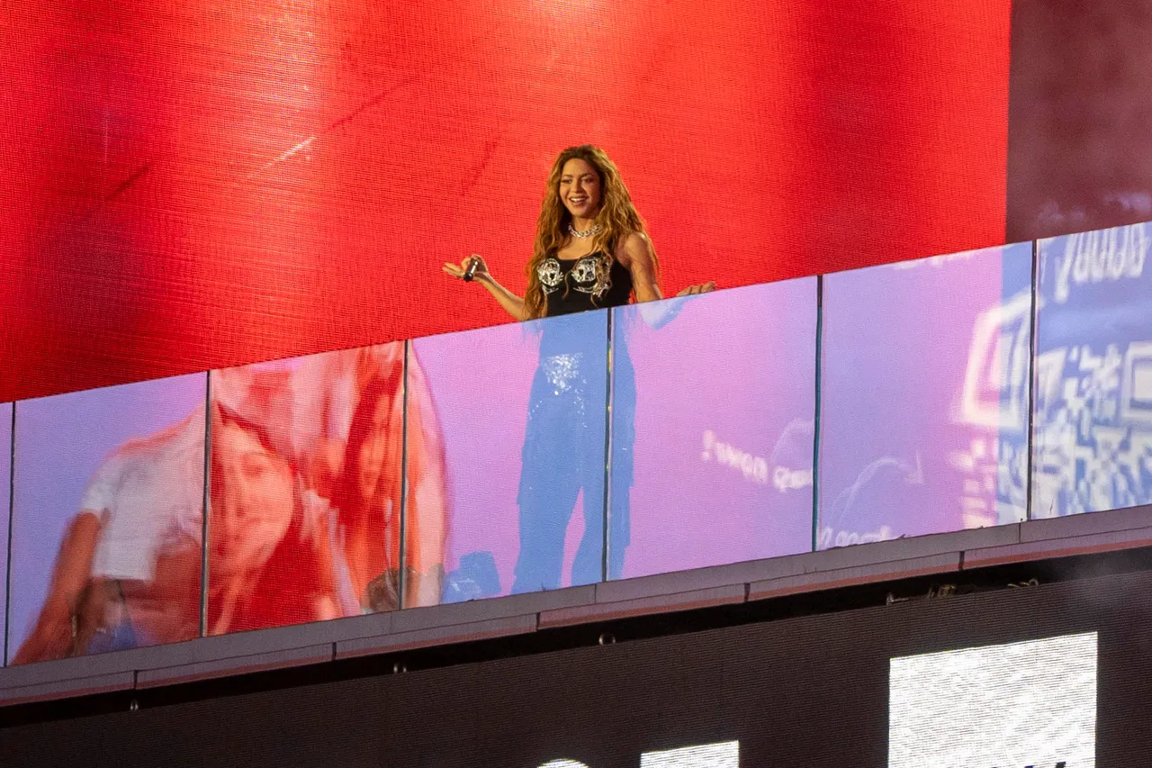 Shakira convoca miles de personas en concierto gratis en Nuevas York