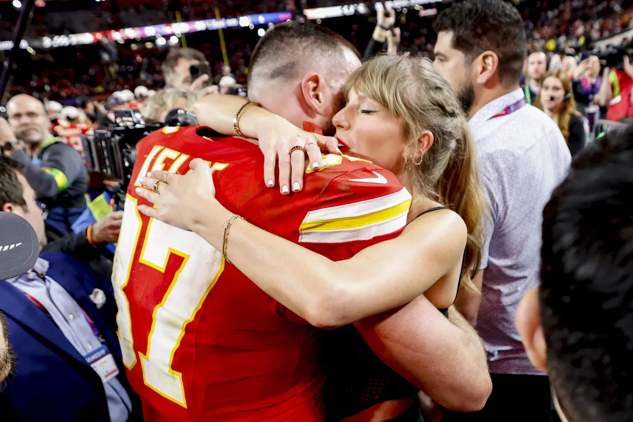 Travis Kelce, estrella de Kansas City Chiefs y prometido de Taylor Swift, lidera por segundo año consecutivo las votaciones para el Juego de Estrellas (Pro Bowl)