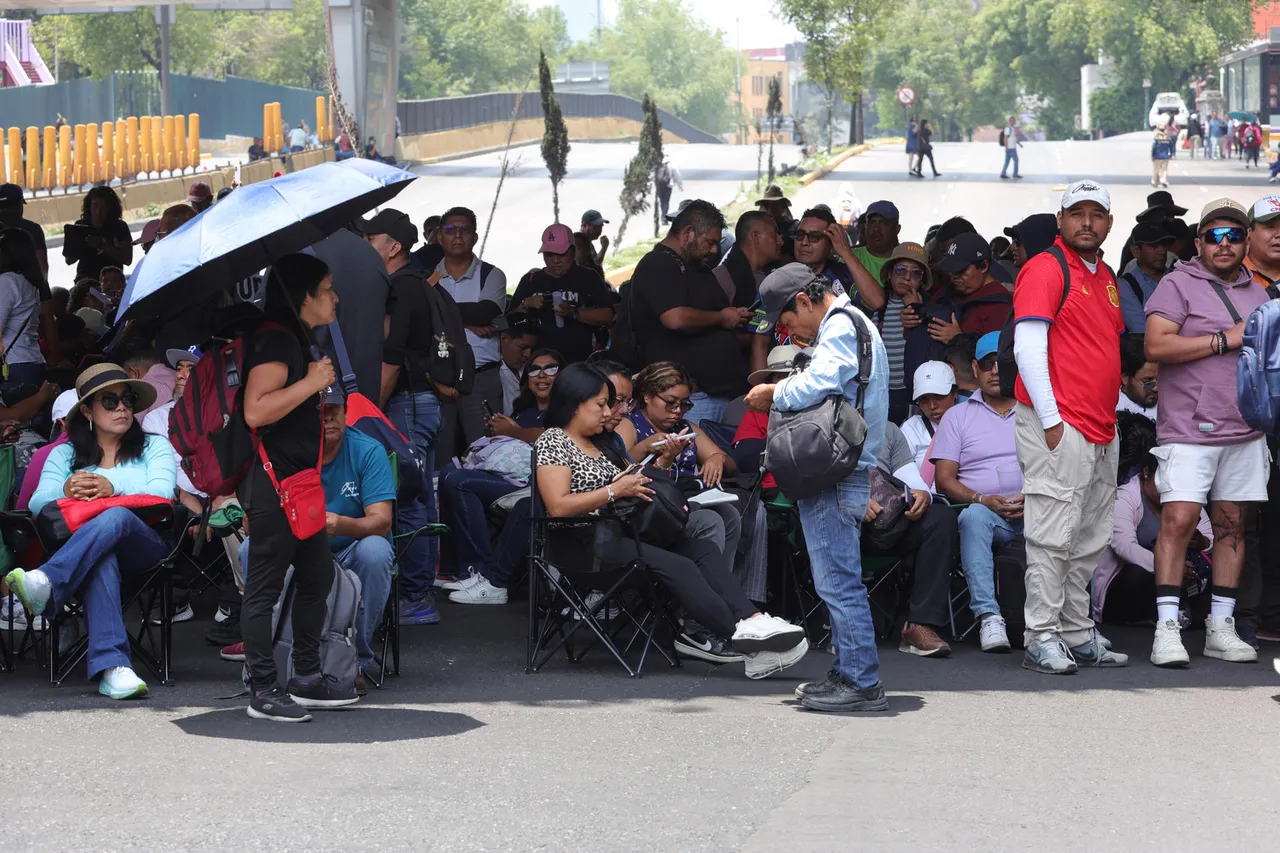 Maestros denuncian cerrazón del Gobierno; diálogo entra en receso