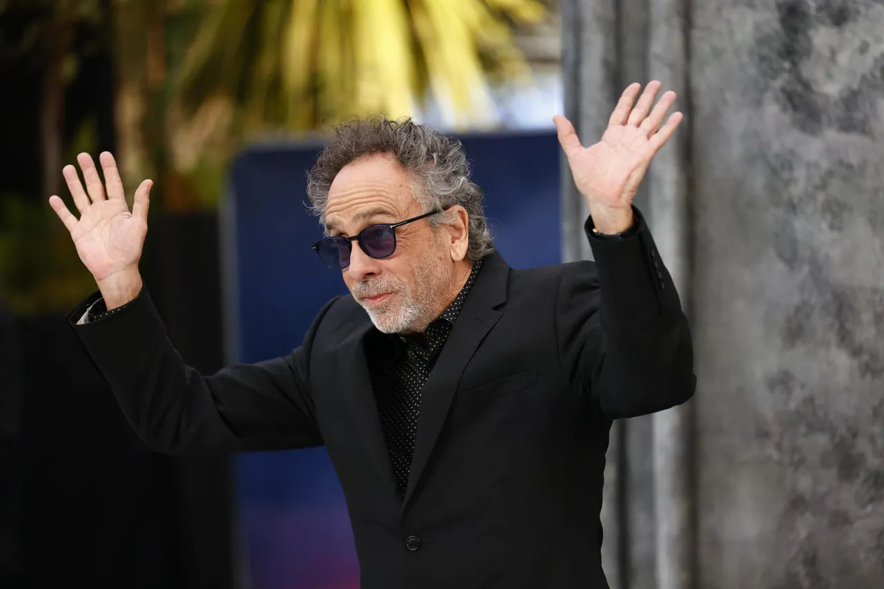 TIM BURTON
