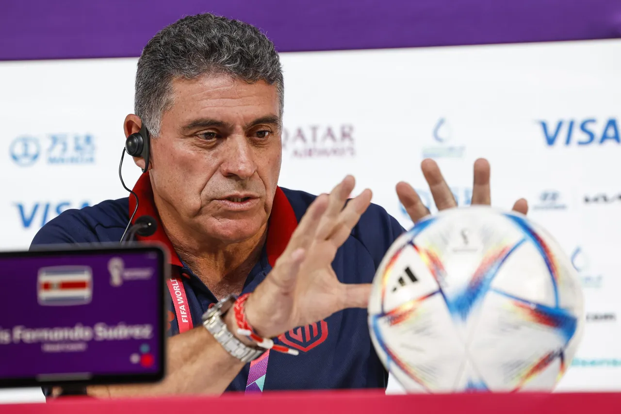 Rueda de prensa seleccionador de Costa Rica