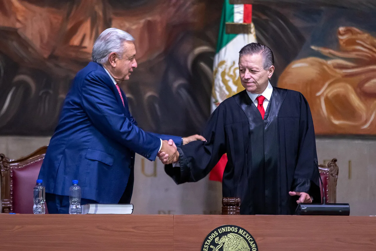 Presidente de Supremo mexicano cierra mandato y presume del fin de corrupción