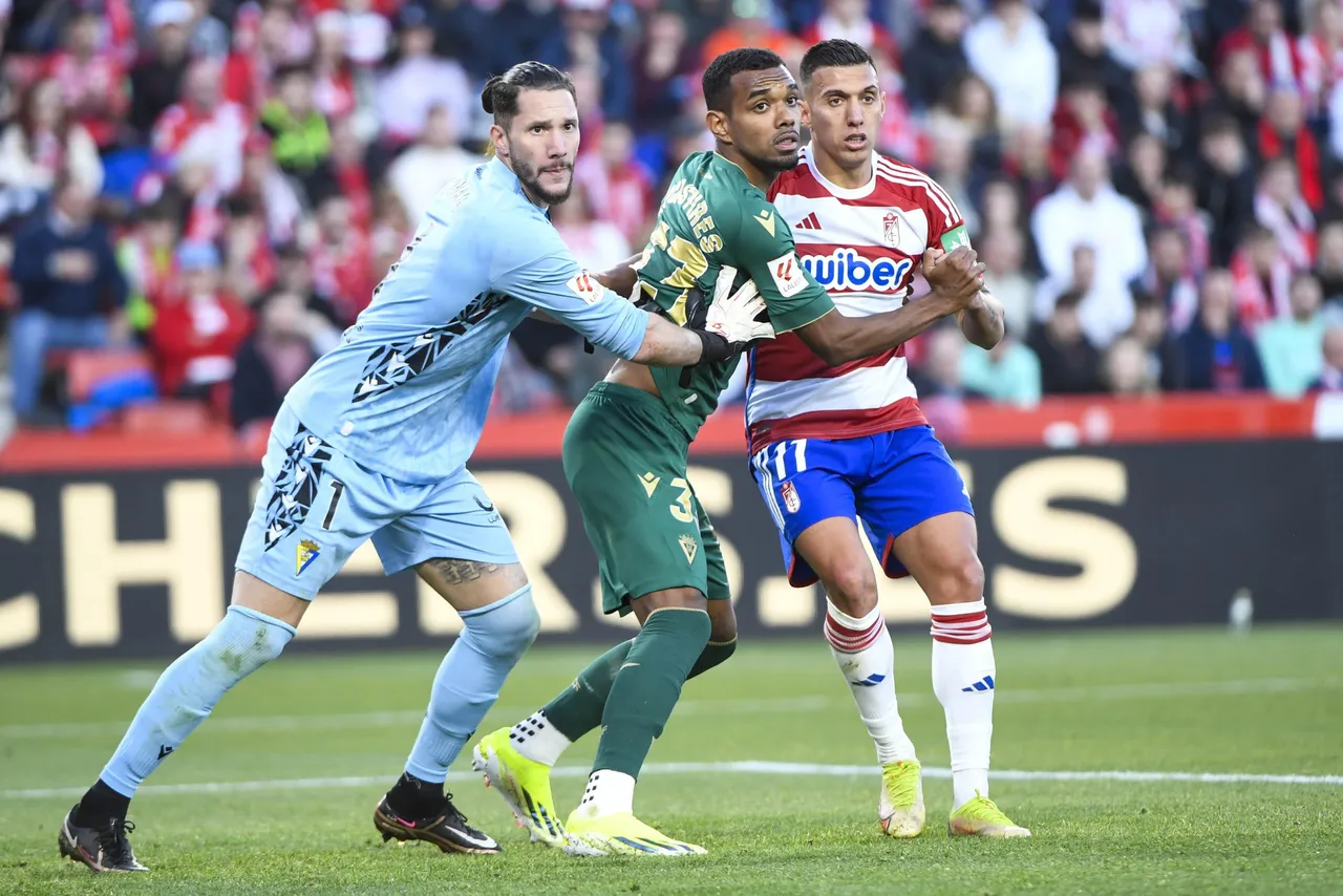 Decimonovena jornada de LaLiga EA Sports, Granada-Cádiz