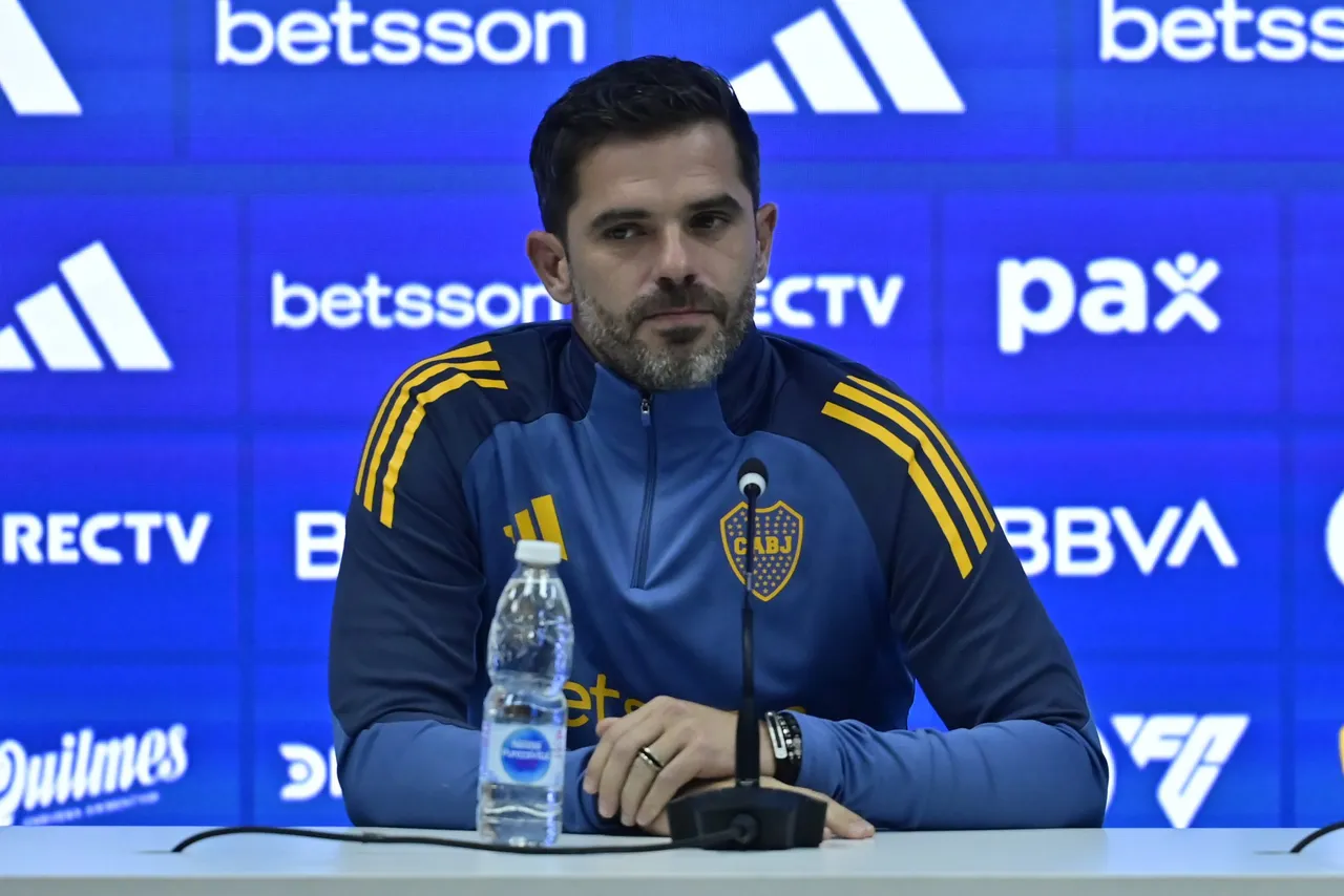 Rueda de prensa de Fernando Gago en Buenos Aires