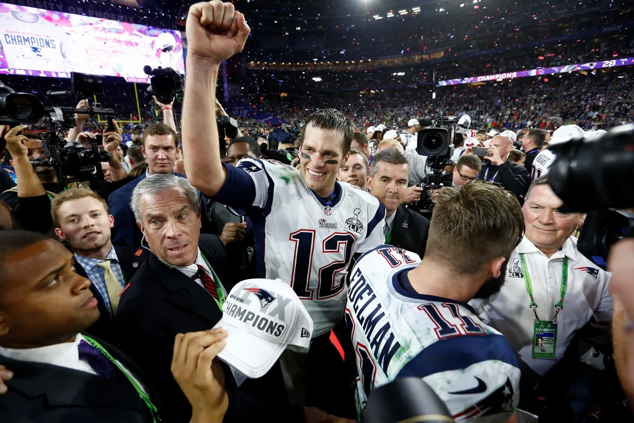 Tom Brady announces retirement from the NFL