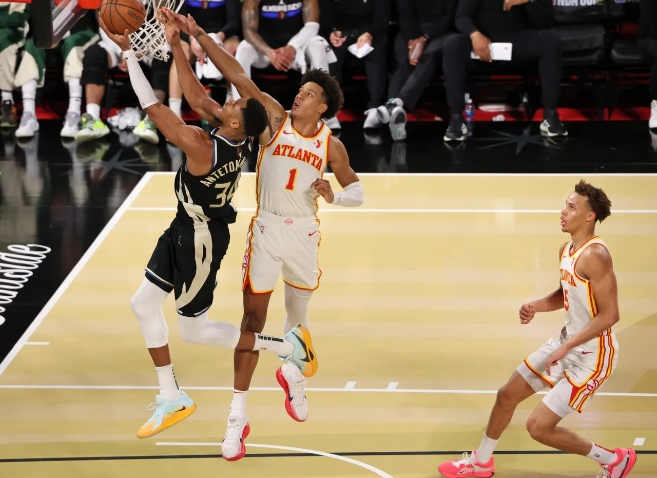 NBA Cup Semi-Finals &#8211; Atlanta Hawks at Milwaukee Bucks