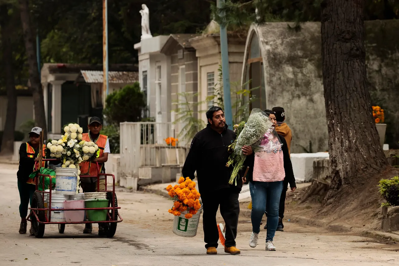 PANTEON DIA DE MUERTOS