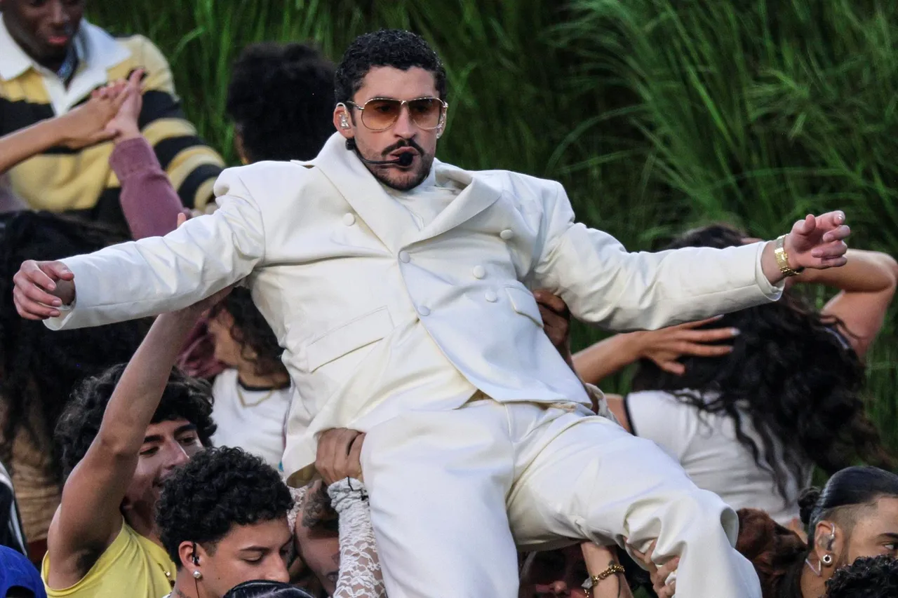 La Academia de la Lengua reconoce a Bad Bunny por llevar el español a todo el mundo