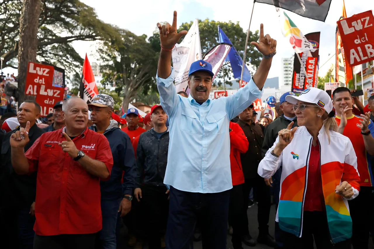 Nicolás Maduro pide al Parlamento que se apruebe &#8220;muy rápido&#8221; la ley contra el fascismo