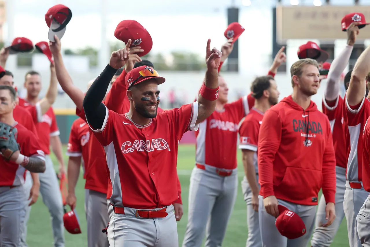 Canadá venció este miércoles por 7-2 a Cuba, a la que eliminó de la VI edición del Clásico Mundial de Béisbol, y se clasificó por primera vez a los