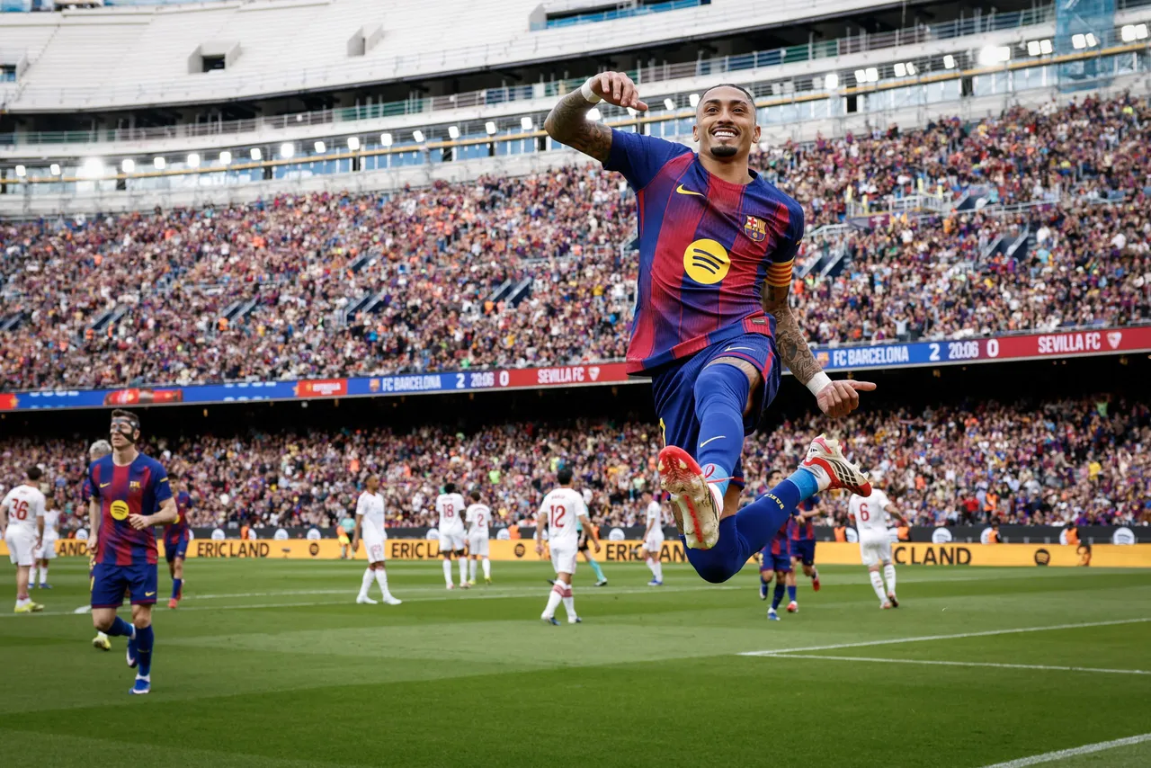 El mismo día en que los socios del Barcelona acudían a votar para elegir al presidente del club para los próximos cinco años, el equipo respondió en la cancha.