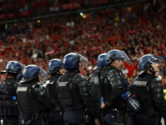 ALTERCADOS FRANCIA