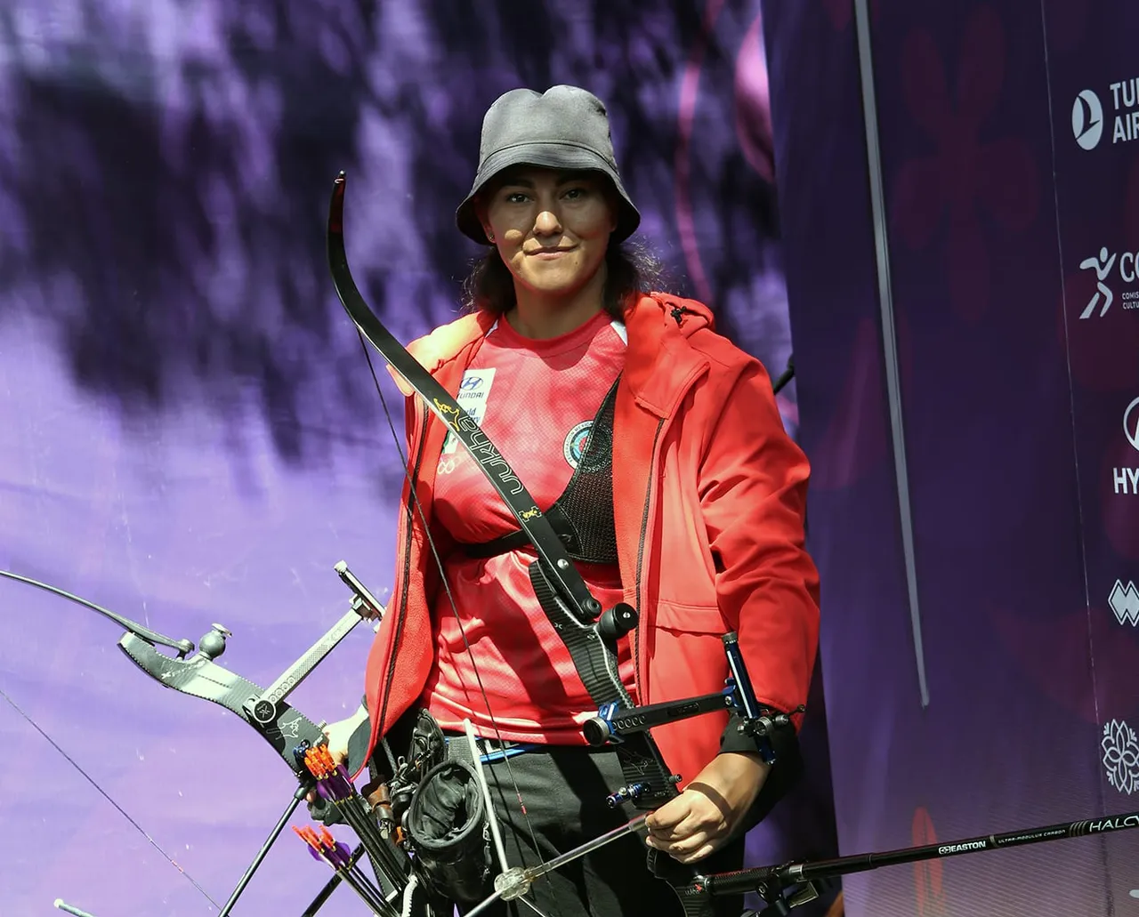 Alejandra Valencia, seleccionada de tiro con arco