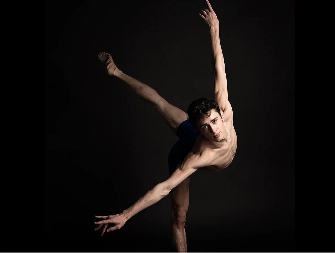 Alessandro Frola bailarin Despertares agosto 2024 1