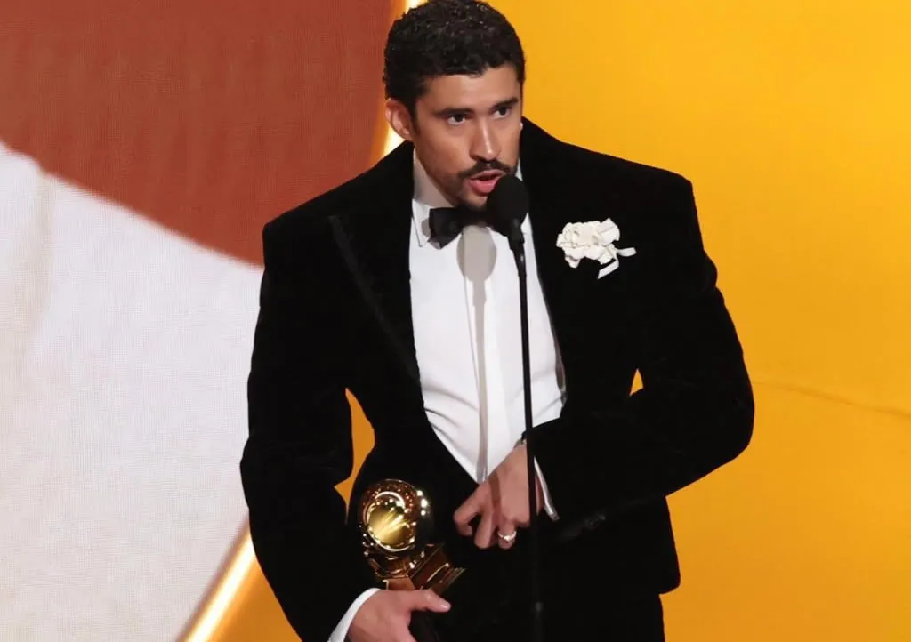 Bad Bunny hace historia y gana el Grammy a Álbum del Año con un disco en español