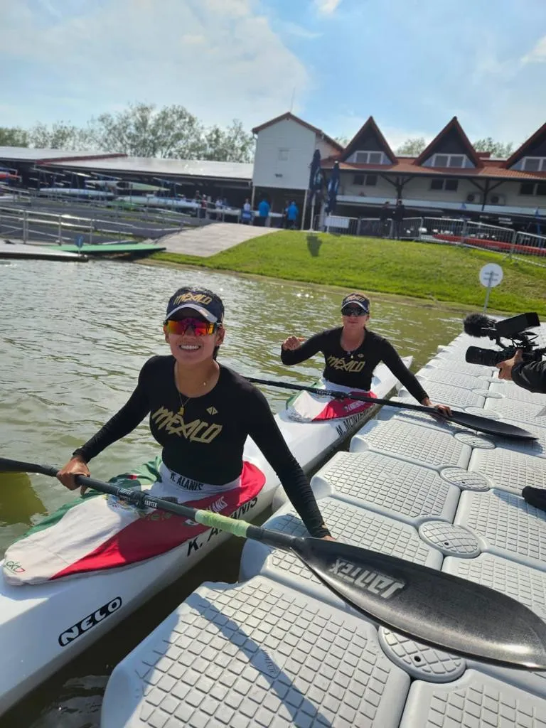 Beatriz Briones y Brenda Gutiérrez, pareja mexicana de kayakistas (1)