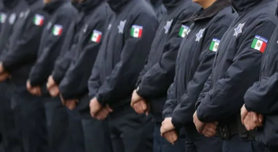 POLICIAS
