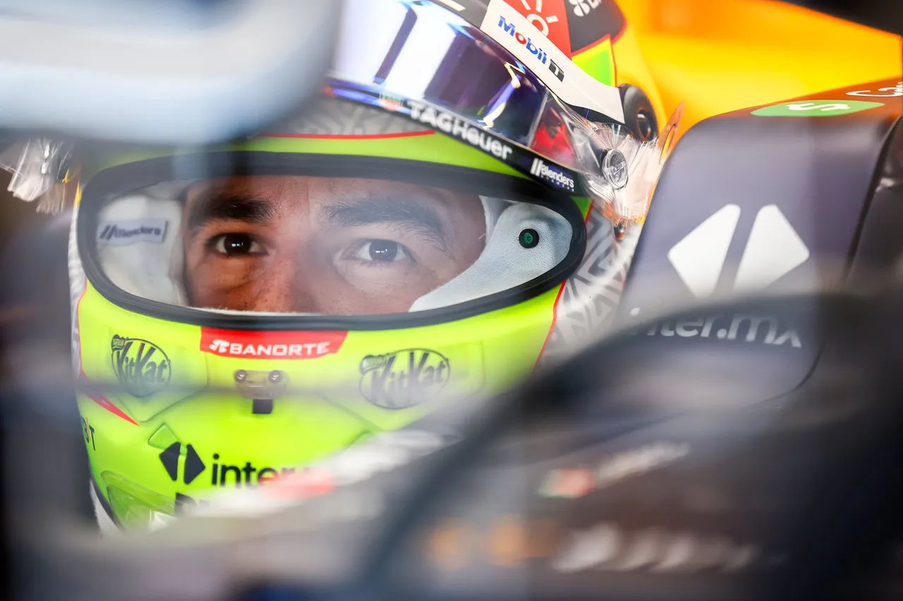 CHECO SILVERSTONE