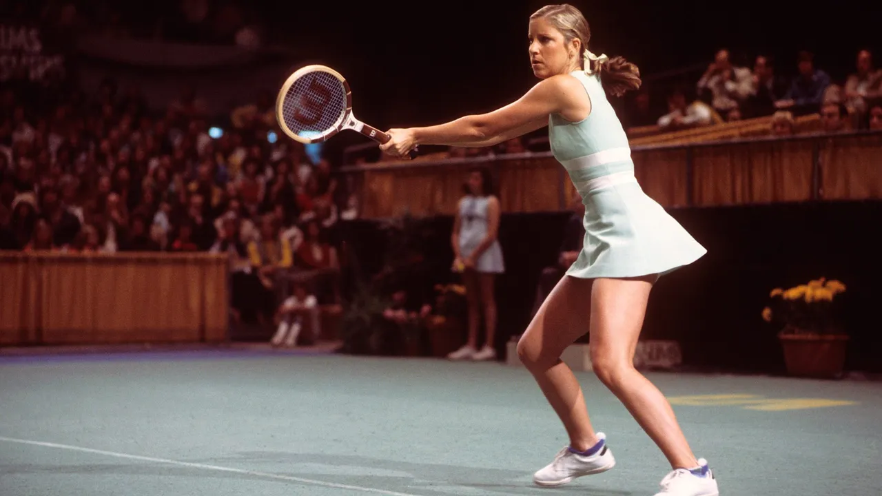 CHRIS EVERT