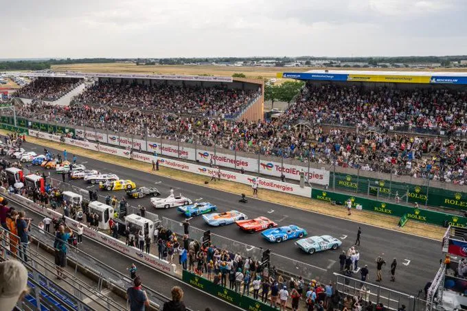 CIEN AÑOS DE LEMANS