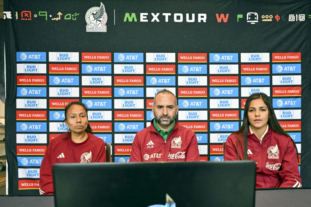 CONFERENCIA 10 DE ABRIL PL, CF Y KN