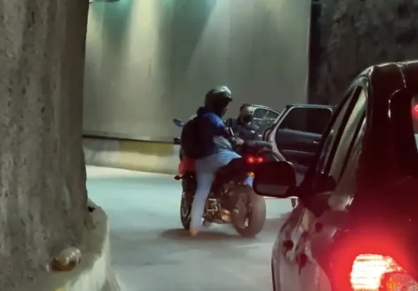 Alerta en Santa Fe: Buscan a sujetos que asaltaron a conductor en el túnel de Carlos Echanove.