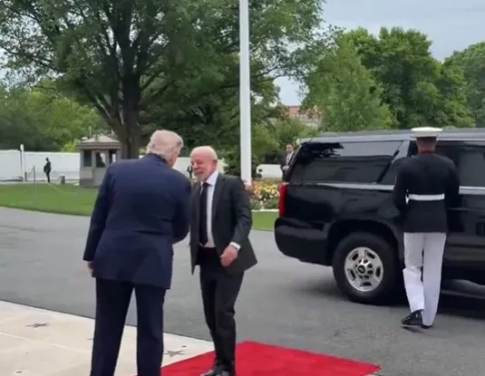 Trump califica de "muy dinámica" su reunión con Lula pese a las diferencias arancelarias