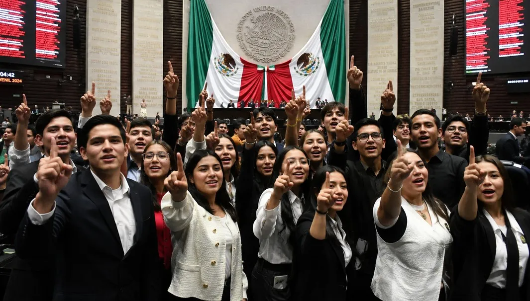 Impulsan cambio legislativo para que más jóvenes lleguen a las curules