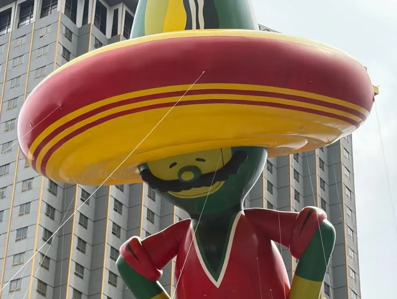 Catrinas, futbol y mariachis: así se vivió el Gran Desfile Mundialista en la capital