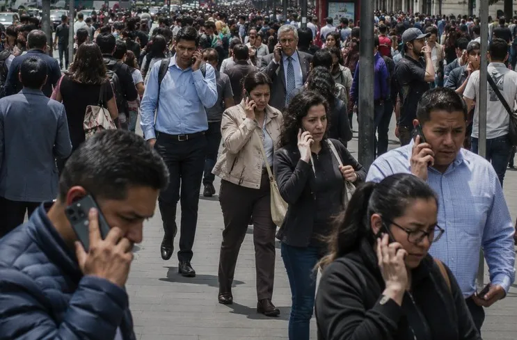 MC pide más tiempo para registrar celulares y evitar afectaciones a millones de mexicanos