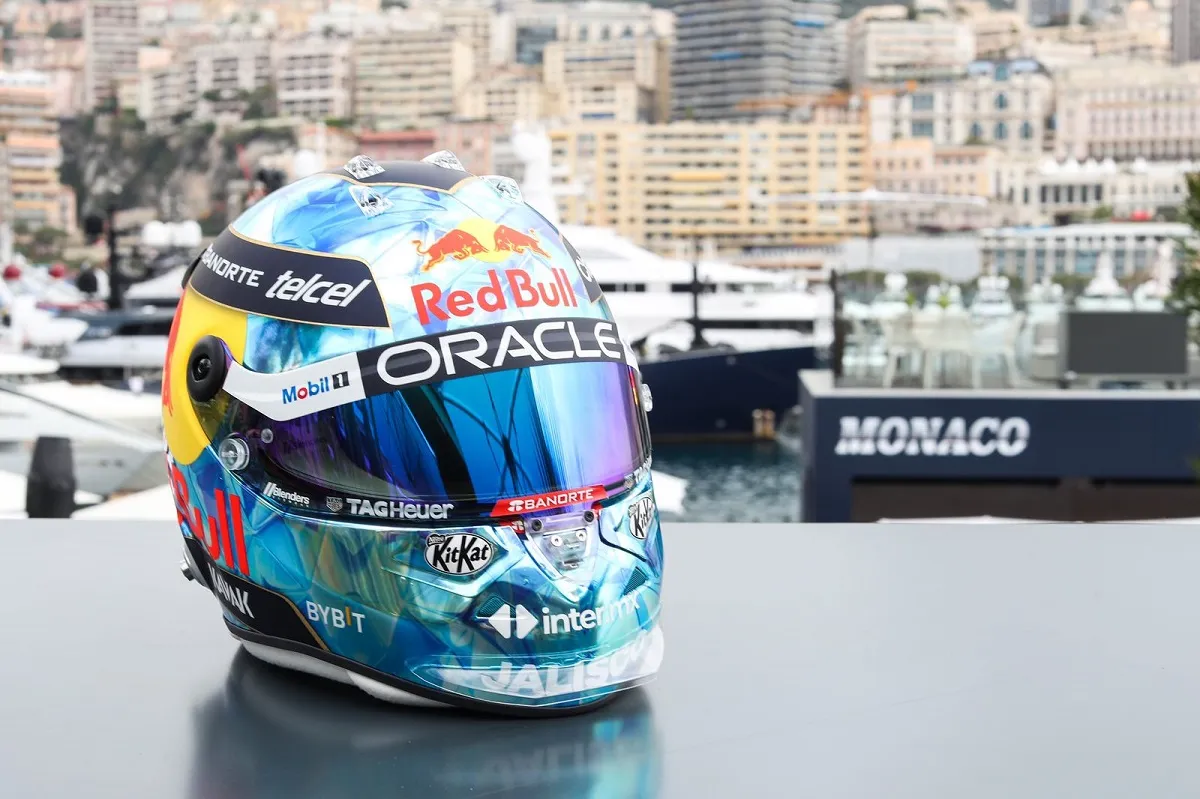 Casco-Checo (1)