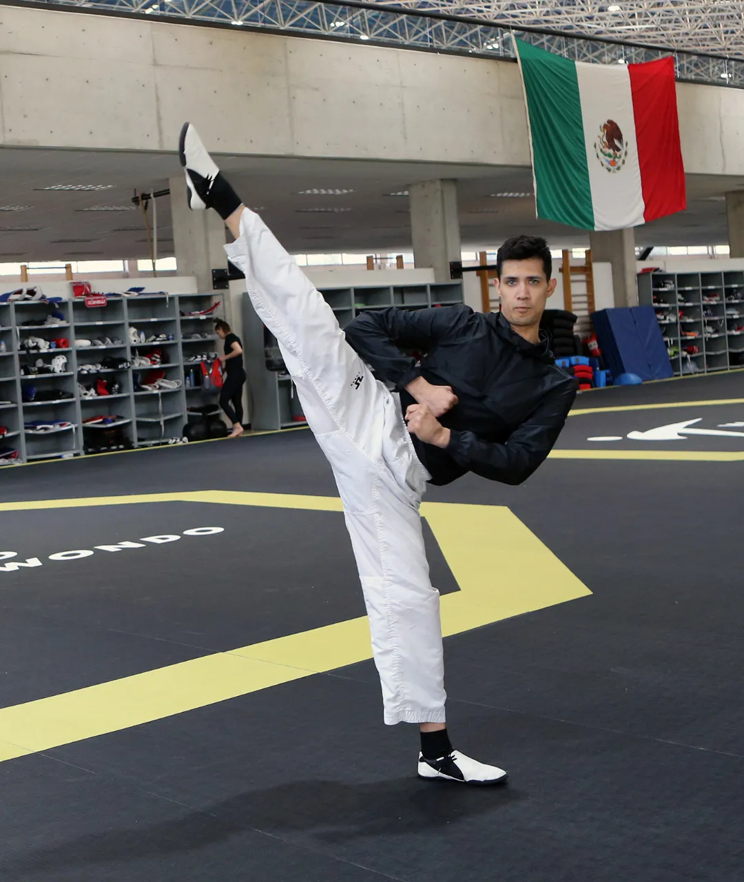 César Rodríguez, seleccionado nacional de taekwondo (2)