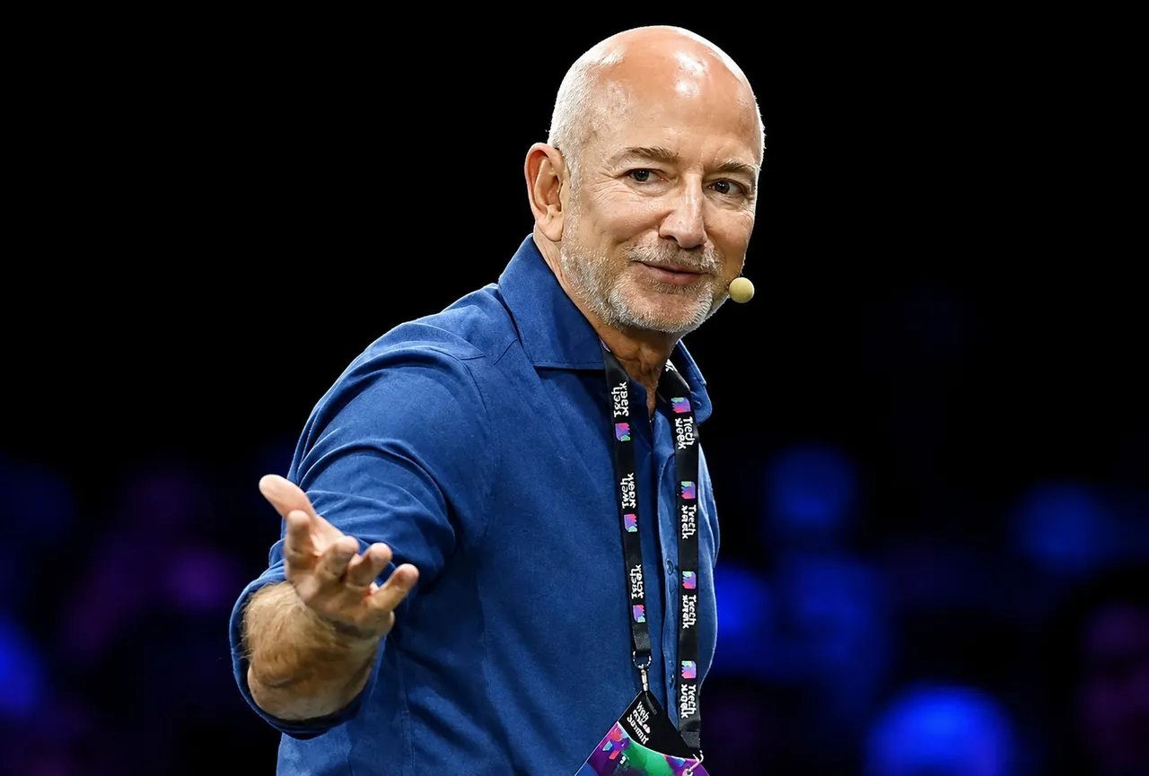 Un consorcio empresarial que incluye al fundador de Amazon, Jeff Bezos, estaría cerca de llegar a un acuerdo para adquirir casi un tercio de la propiedad del Liverpool inglés